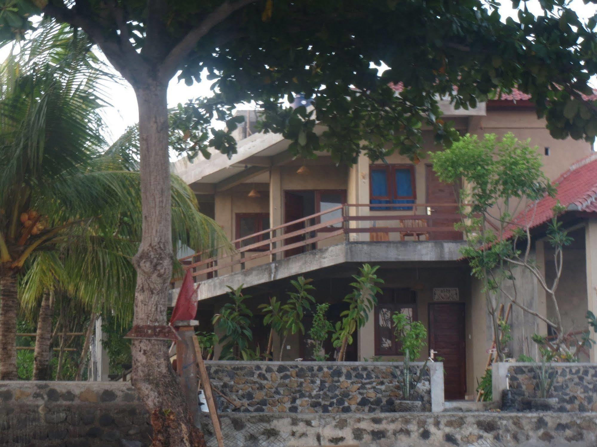 Amed Sari Beach Guesthouse Εξωτερικό φωτογραφία