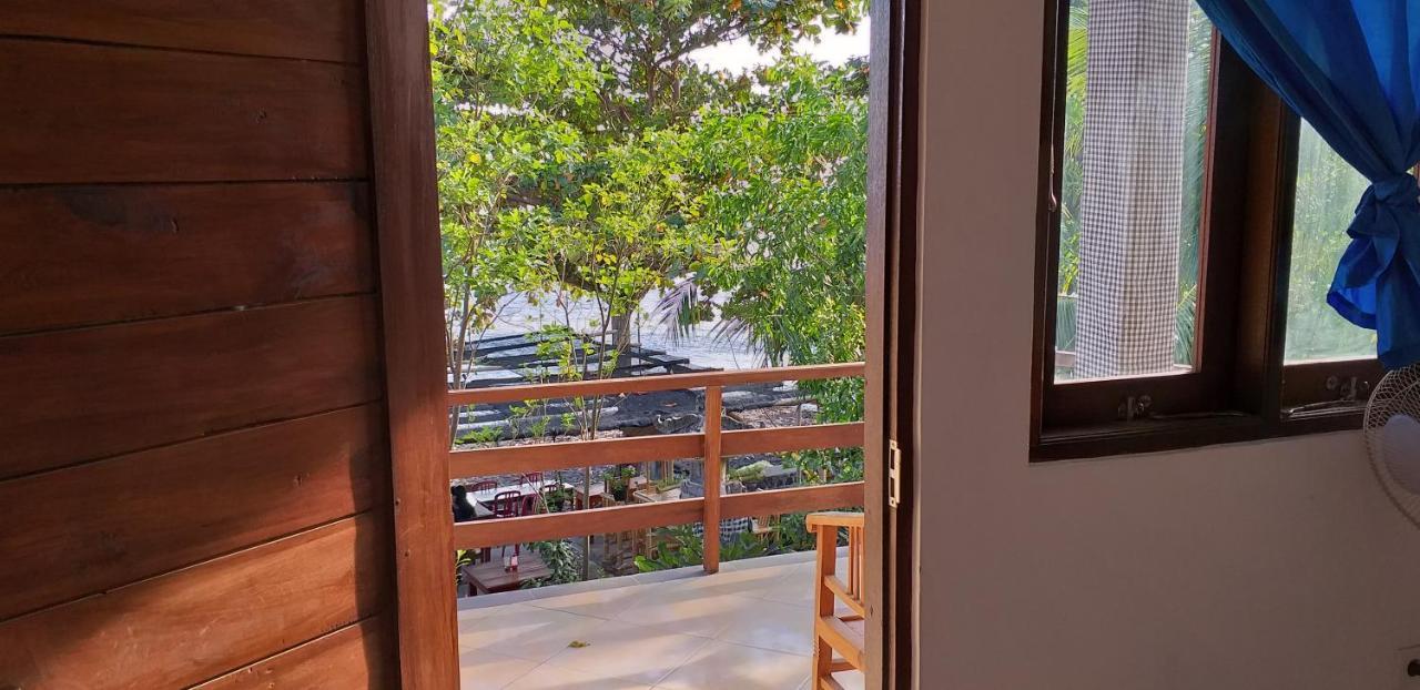 Amed Sari Beach Guesthouse Εξωτερικό φωτογραφία